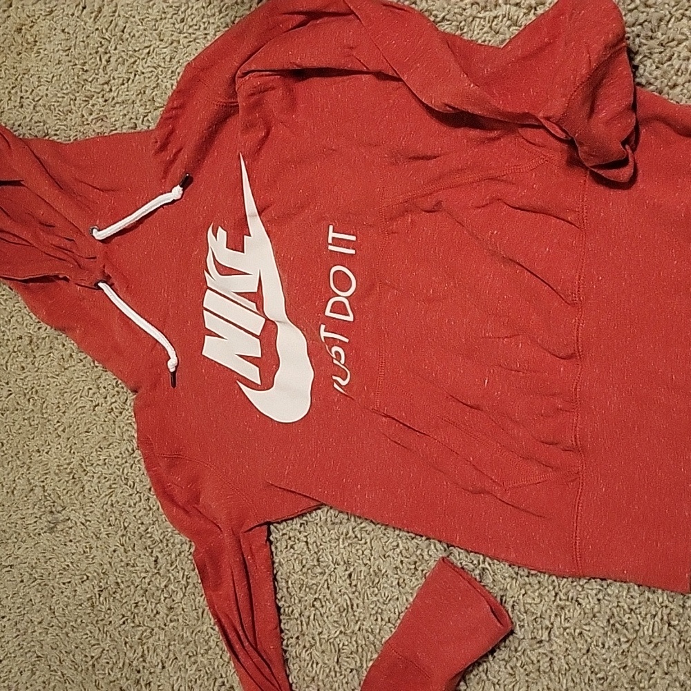 New without tags red nike sweatshirt